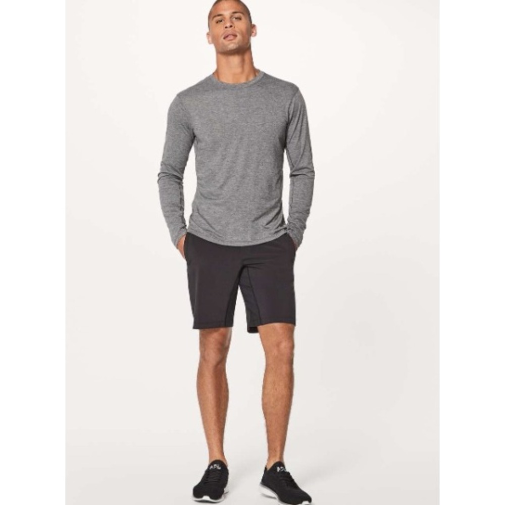 Lululemon T.H.E. Short Linerless 9" Black (First Release) Running Shorts Size M